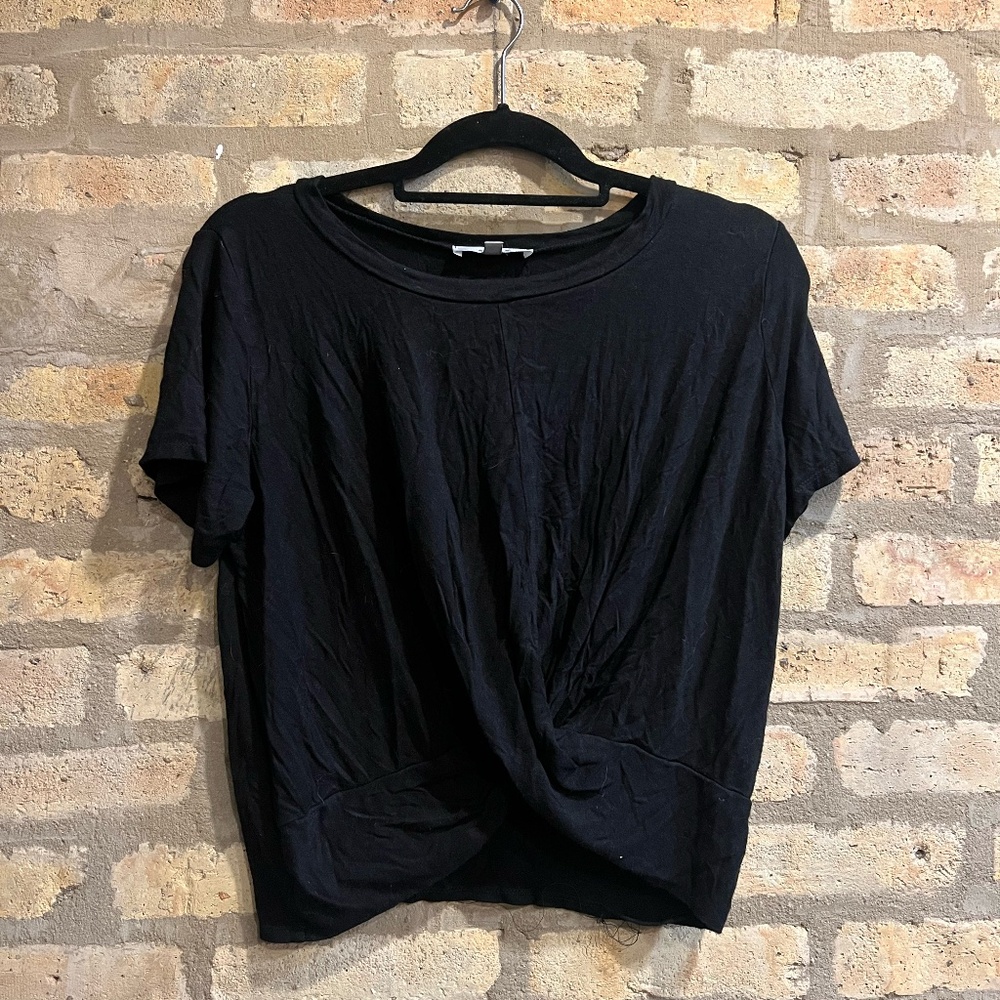 Chic Twist-Front Black Crop Top - Gaze (Size Large)